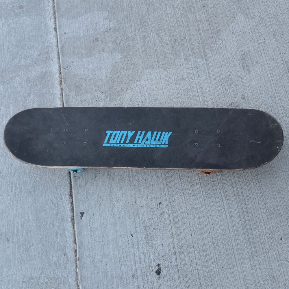 Tony Hawk Skateboard Kids 31" Yellow Good Skull Talon Signature Series